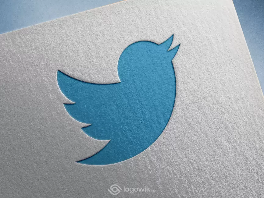Twitter Logo Mockup Thumb